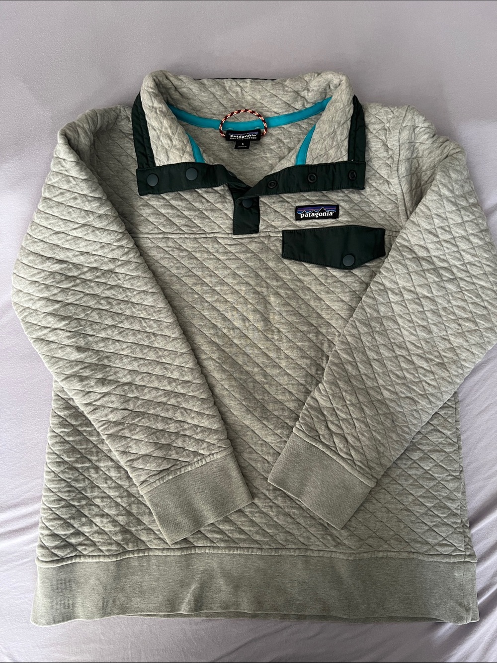 Patagonia Quilted Crewneck Sweater in Light Gray with Dark Green Trim